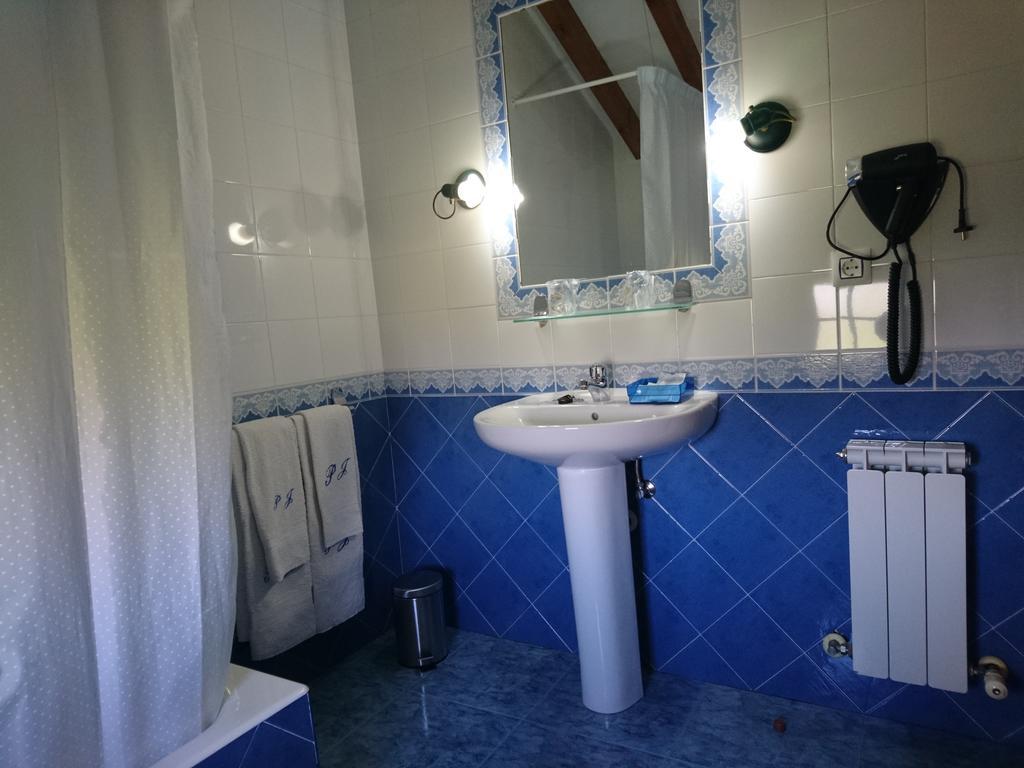 סנטילנה דל מר Posada El Jardin מראה חיצוני תמונה